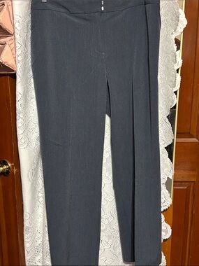 Meg & Margot Women’s Straight leg dressy trousers— slate blue gray  size XL. NWT